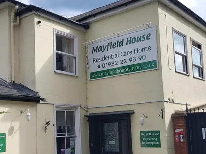 Mayfield House - Assisted Living in Walton-On-Thames, England photo 2
