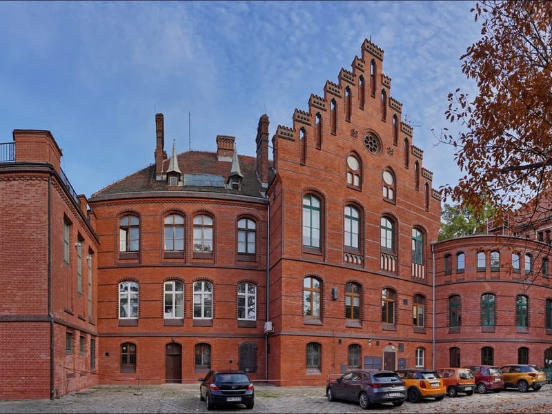 Uniwersytet Medyczny im. Piastów Śląskich we Wrocławiu - Dom pomocy społecznej in Wrocław, Wrocław-Krzyki photo 2