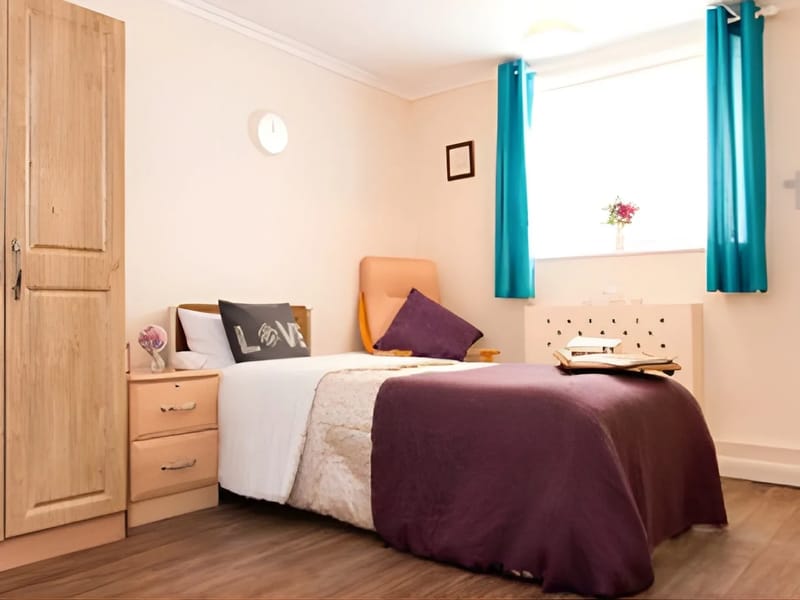 Oak Manor Nursing Home - Nursing Home in Dereham, England photo 2