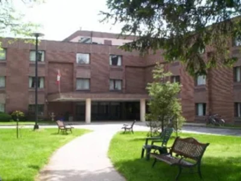 Chartwell London Ltc Residence - Nursing Home in London, ON photo 2