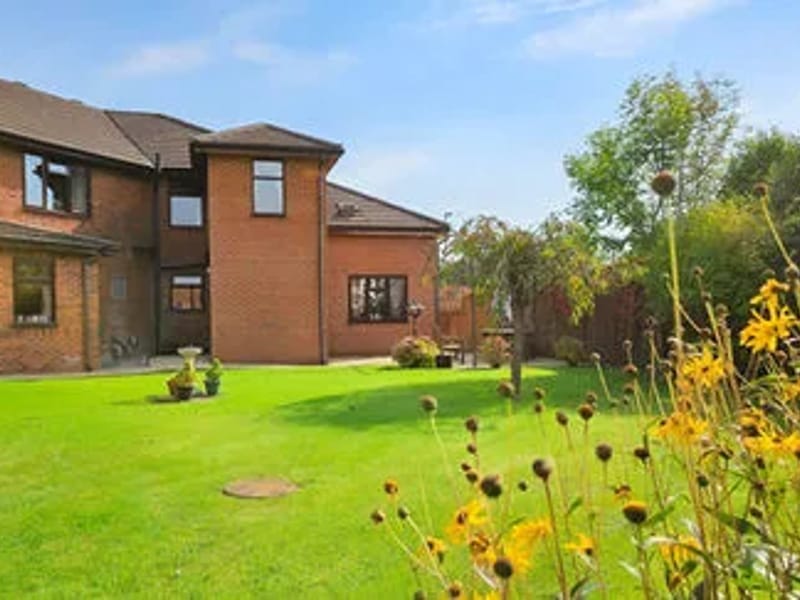 Walton House Nursing Home - Nursing Home in Preston, England photo 2