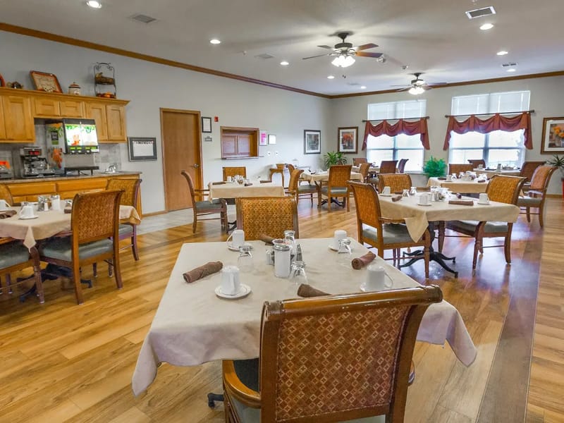 Brookdale Dodge City - Assisted Living in Dodge City, KS photo 3