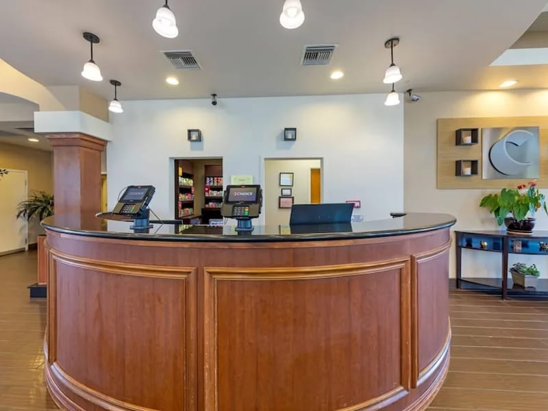 Comfort & Care 4 Barstow - Assisted Living in Barstow, CA photo 2