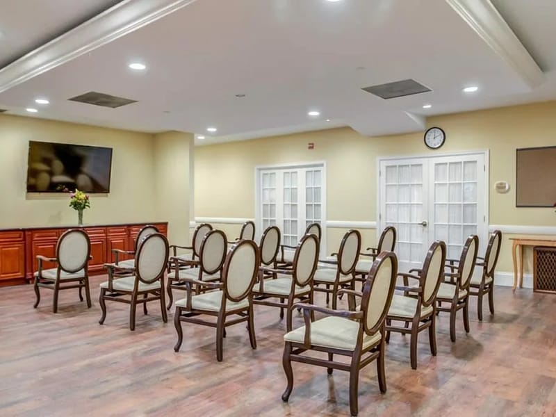 Brandywine Living at the Savoy — Assisted Living, Little Neck, NY · photo 2