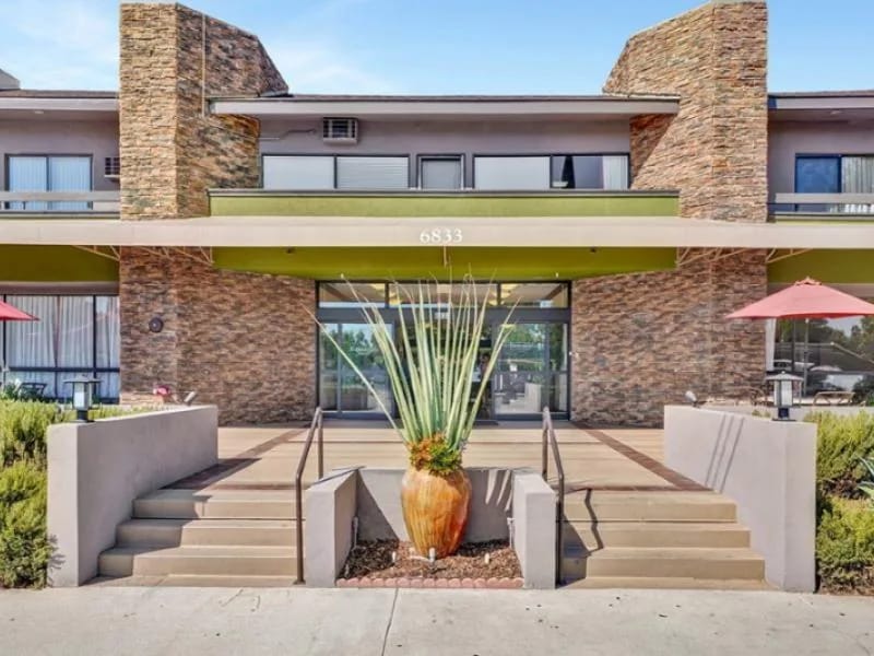 Arbor Palms Of Anaheim - Assisted Living in Anaheim, CA photo 2