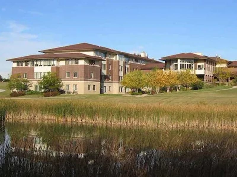 Avina of Kenosha - Nursing Home in Kenosha, WI photo 3