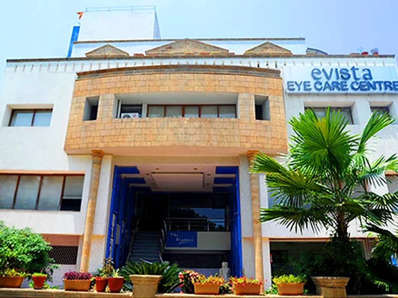 Eye & Retina Care Centre - वृद्धाश्रम in Nagpur, Maharashtra photo 1