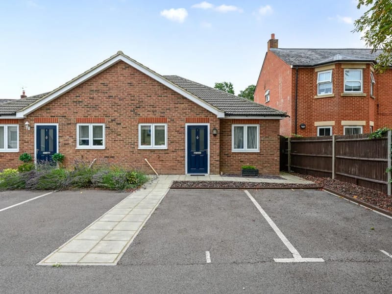 42 Alexandra Road - In-Home Care in Farnborough, England photo 2