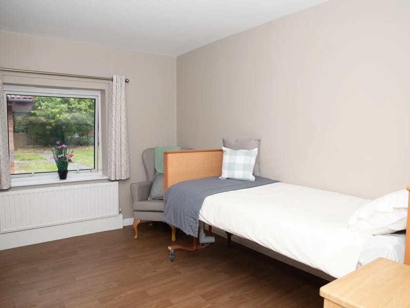 Arncliffe Court Care Home - Nursing Home in Liverpool, England photo 2