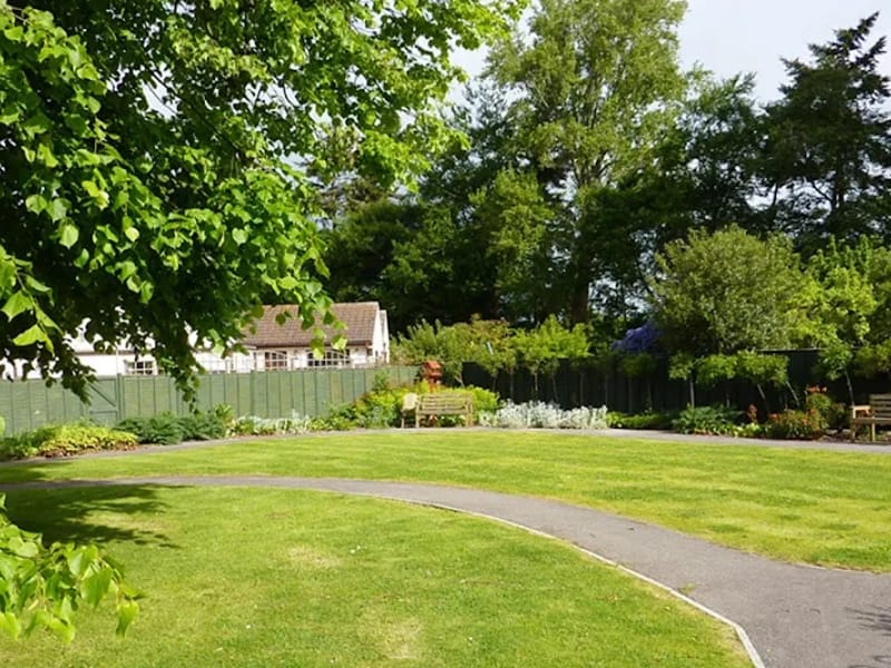 Aspen Court - Nursing Home in Taunton, England photo 3