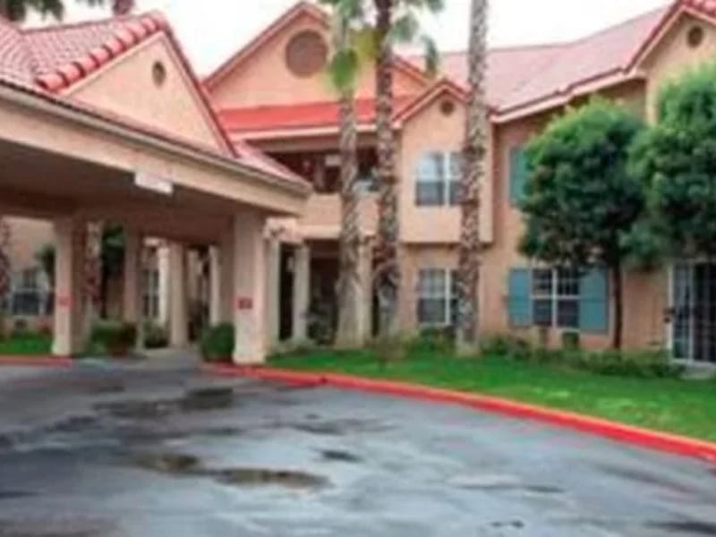 Golden Villa Home - Assisted Living in Bakersfield, CA photo 3