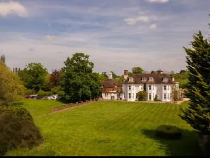 Dene Place Care Home - Nursing Home in Leatherhead, England photo 2
