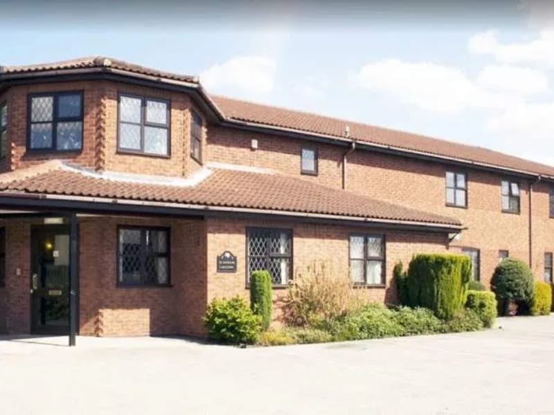 St Saviours Care Home - Nursing Home in Retford, England photo 2