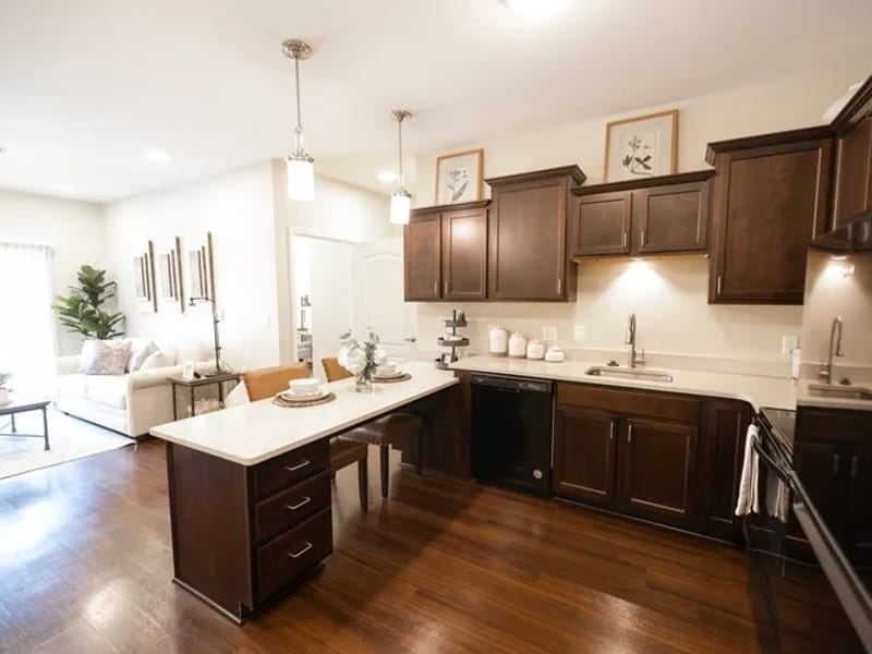 Madison Senior Living The - Assisted Living in Kansas City, MO photo 3