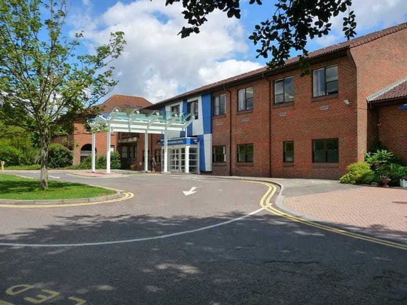 Andover War Memorial Hospital - Hospital in Andover, England photo 2