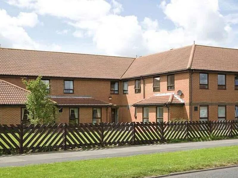 Blythgate Manor - Nursing Home in Blyth, England photo 1