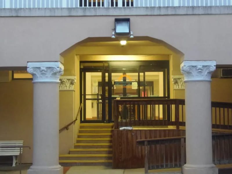 Crystal Lake Healthcare and Rehabilitation Center - Nursing Home in Bayville, NJ photo 2