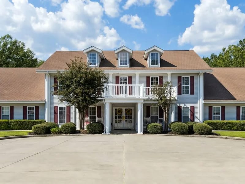 Cumberland Village Care - Nursing Home in Lafollette, TN photo 2