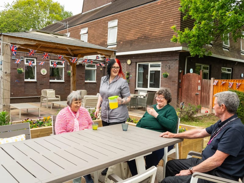 Agnes and Arthur - Assisted Living in Stoke On Trent, England photo 3