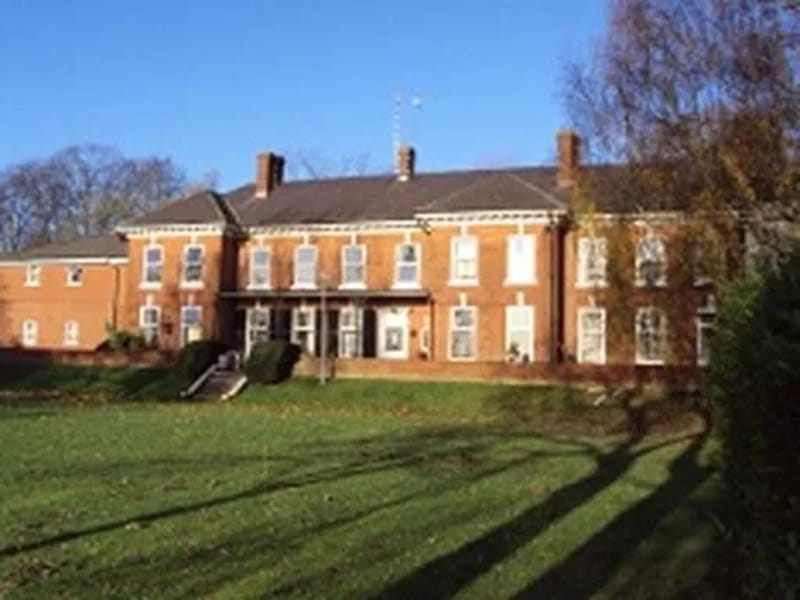 Clifton Court Nursing Home - Nursing Home in Rugby, England photo 3