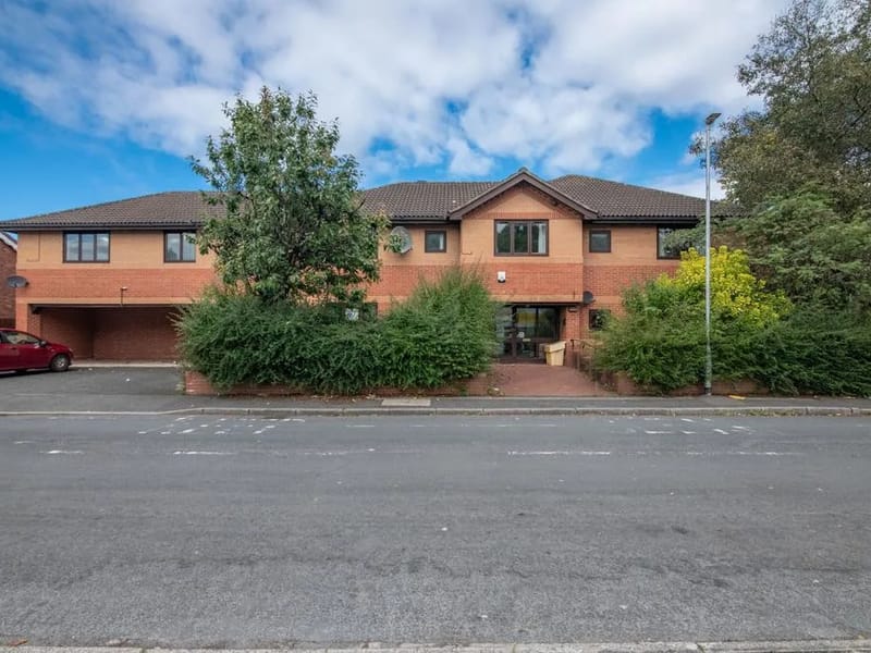 Duke Street Bungalows - Assisted Living in Wolverhampton, England photo 1