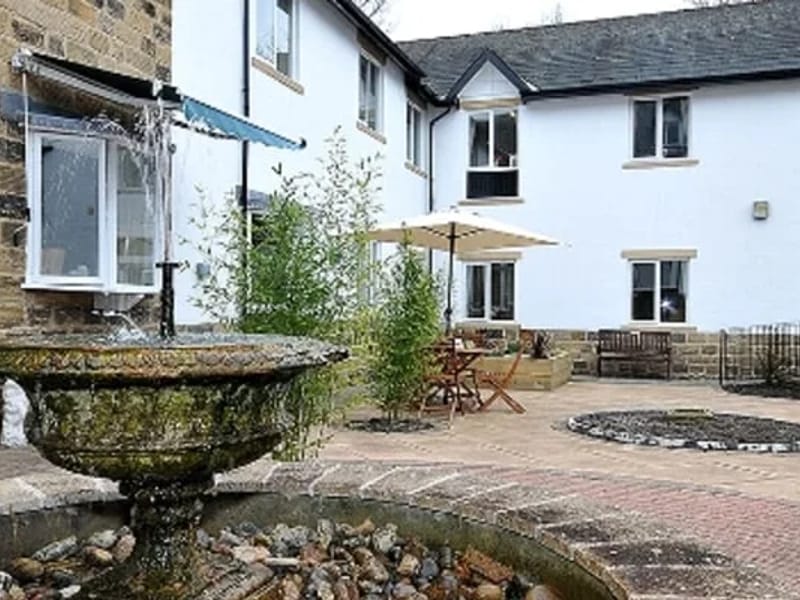 Park Avenue Care Home in Leeds, England photo 3