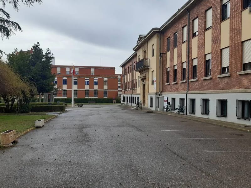 Residencia De Personas Mayores Santa Luisa - Hogar de Ancianos in Leon, Castilla y León photo 1