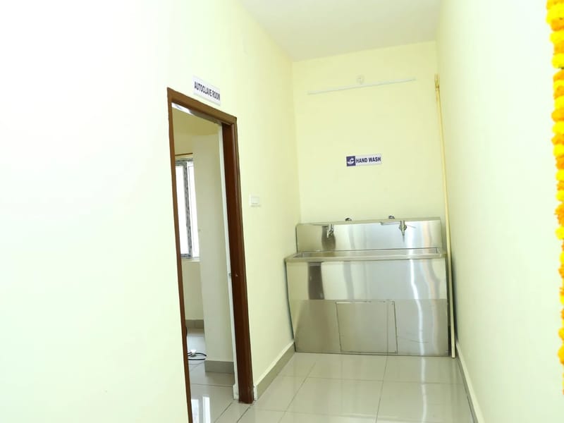 Shraddha Multi Speciality Hospital - अस्पताल in Surat, Gujarat photo 2