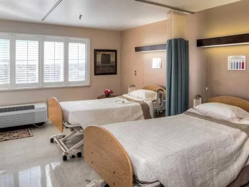 Belen Meadows Healthcare and Rehabilitation Center — Nursing Home, Belen, NM · photo 1