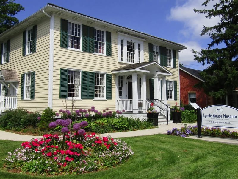 Lynde House - Nursing Home in Twickenham, England photo 3