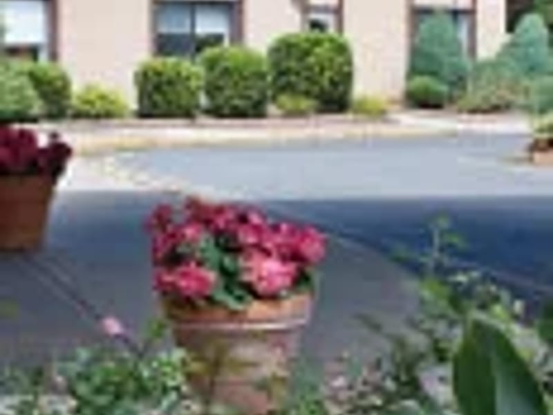 Alaris Health at Cedar Grove - Nursing Home in Cedar Grove, NJ photo 2