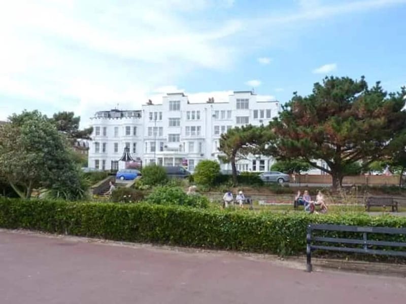 Kingston House - Assisted Living in Clacton-On-Sea, England photo 6