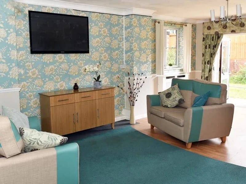 Sandygate Residential Care Home - Nursing Home in Rotherham, England photo 2