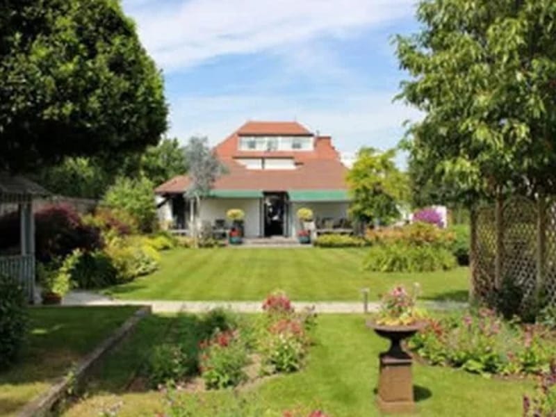 Milverton Nursing Home - Nursing Home in Surbiton, England photo 2