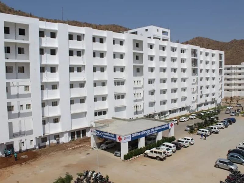 Pacific Institute of Medical Sciences, Ambua Road, Village Umarda Tehsil Girwa - वृद्धाश्रम in Ambua Road, Rajasthan photo 3