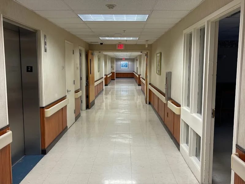 Manhattanview Ctr for Rehabilitation and Healthcar - Nursing Home in Union City, NJ photo 1