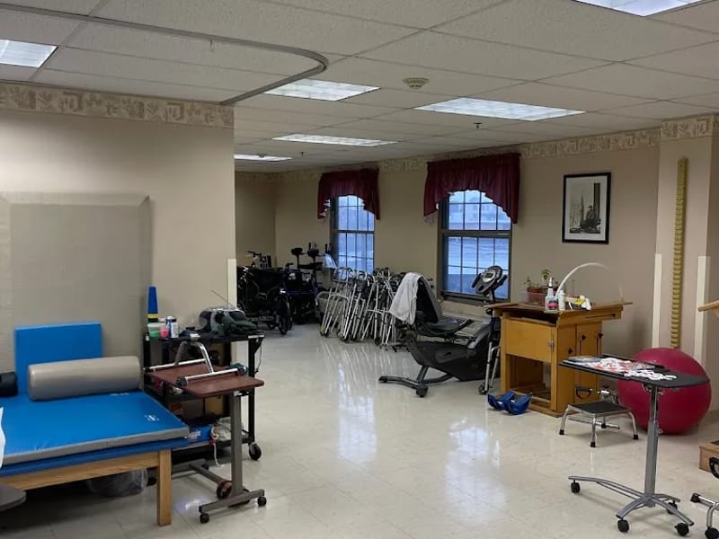 Manhattanview Ctr for Rehabilitation and Healthcar - Nursing Home in Union City, NJ photo 2