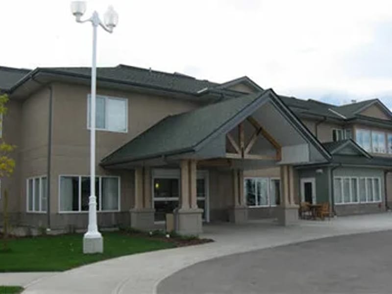 THE GOOD SAMARITAN SOCIETY LEE CREST, COTTAGE 1 - Assisted Living in Cardston, AB photo 2