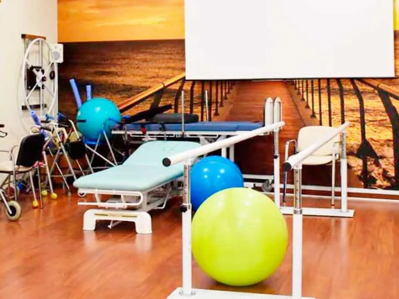 Residència Ballesol - Badalona - Hogar de Ancianos in Badalona, Cataluña photo 3