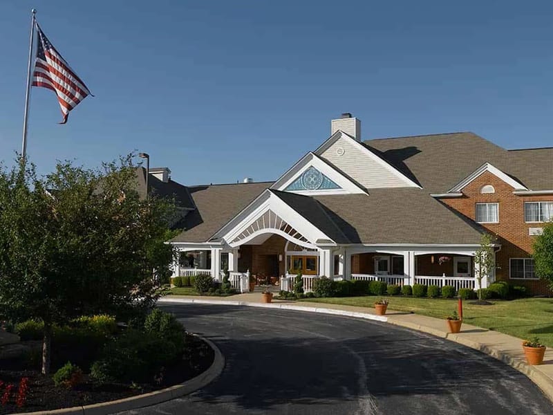 Atria Stony Brook - Assisted Living in Louisville, KY photo 1