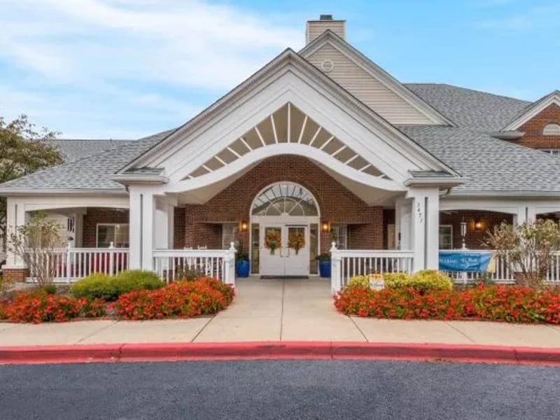 Atria Stony Brook - Assisted Living in Louisville, KY photo 2