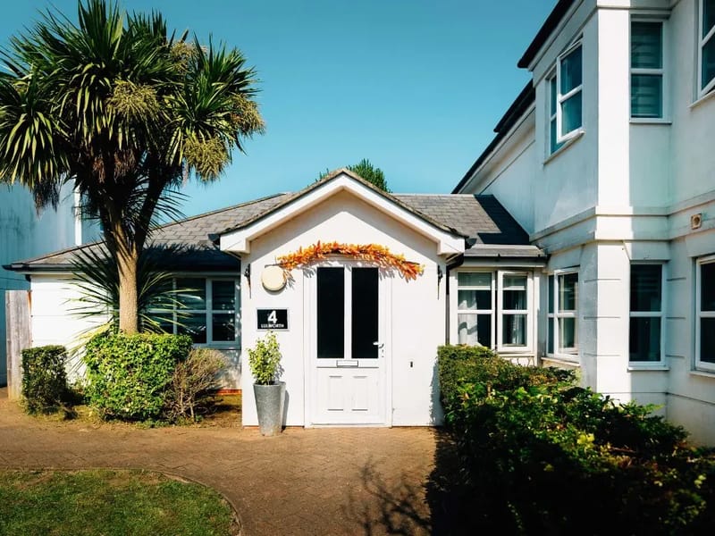 Lulworth - Assisted Living in Worthing, England photo 2
