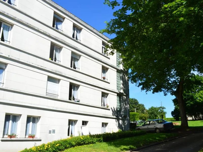 Ehpad Coulanges S/Yonne Ste Clotilde - EHPAD in COULANGES SUR YONNE, Bourgogne-Franche-Comté photo 1
