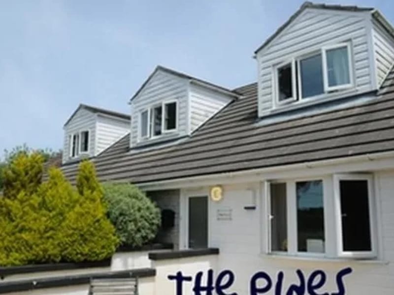 The Pines - Assisted Living in Redruth, England photo 2