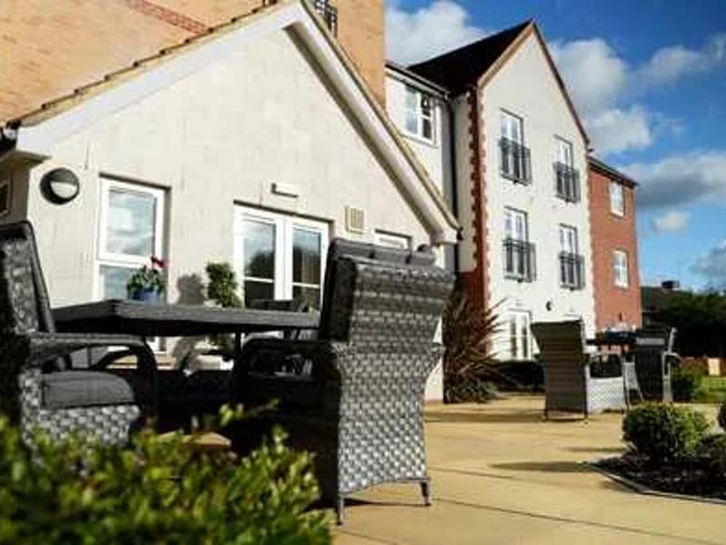 Ashbrook Nursing Home - Nursing Home in Romford, England photo 2