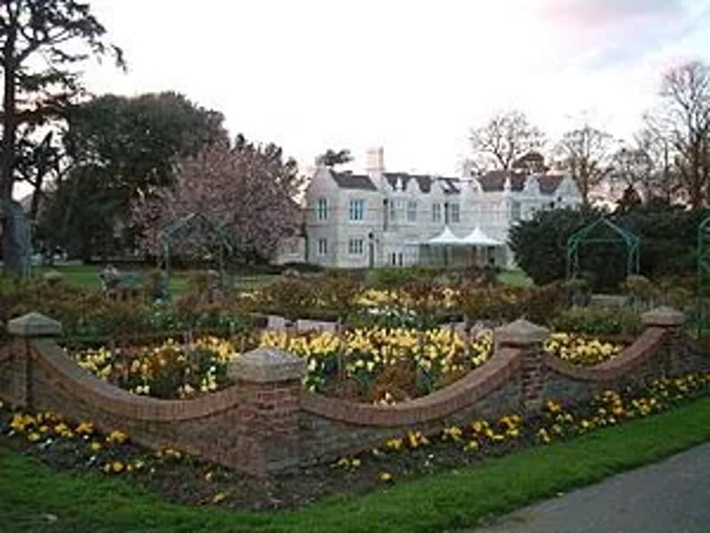 Hillingdon - Assisted Living in Hayes, England photo 2