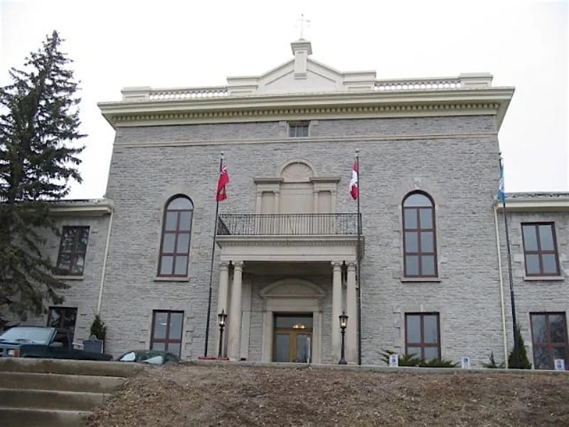 Ontario Court in Peterborough, England photo 2