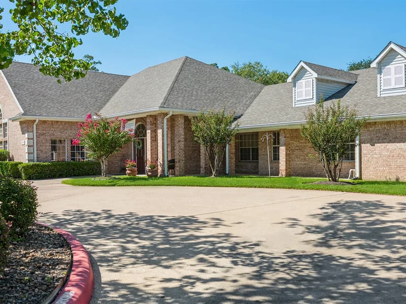 Lucas Place - Assisted Living in Beaumont, TX photo 1