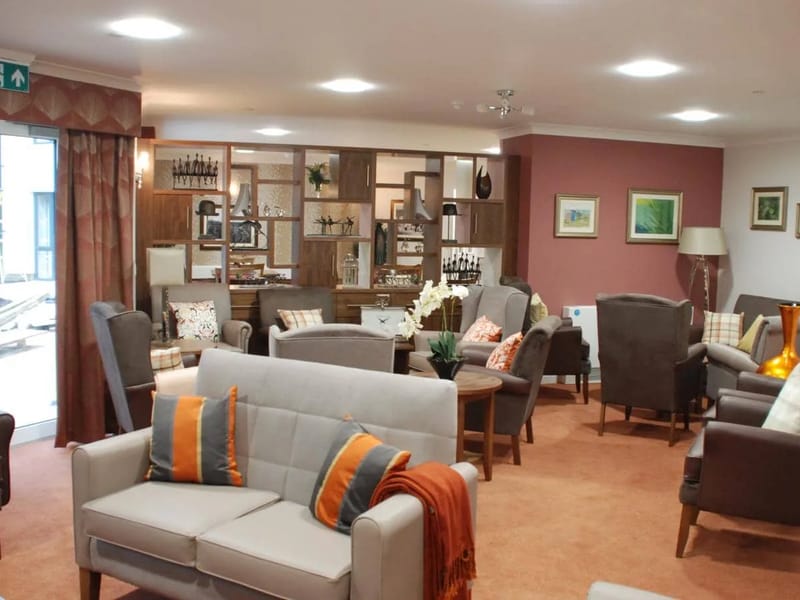 Hall Grange - Nursing Home in Croydon, England photo 3