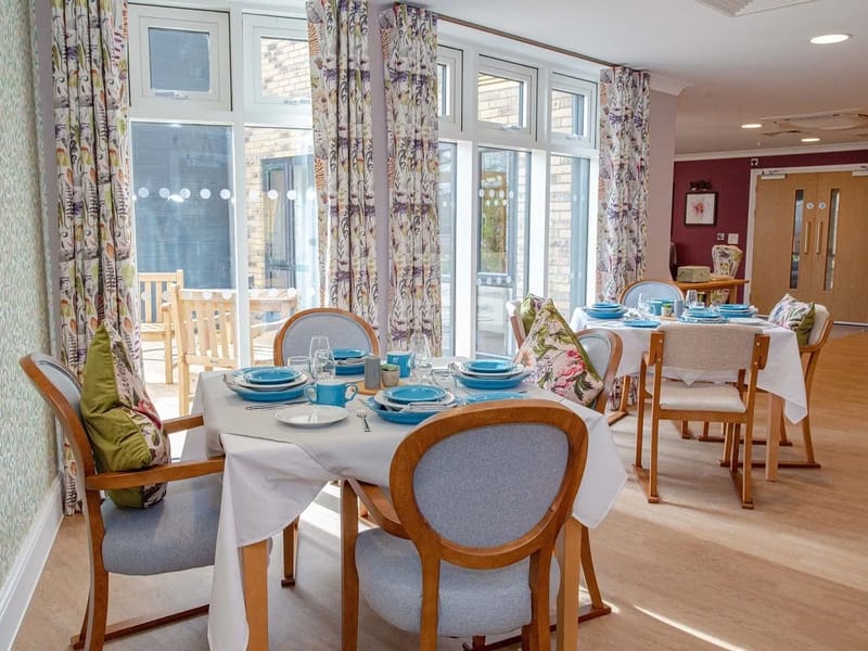 Maycroft Care Home - Nursing Home in Royston, England photo 1